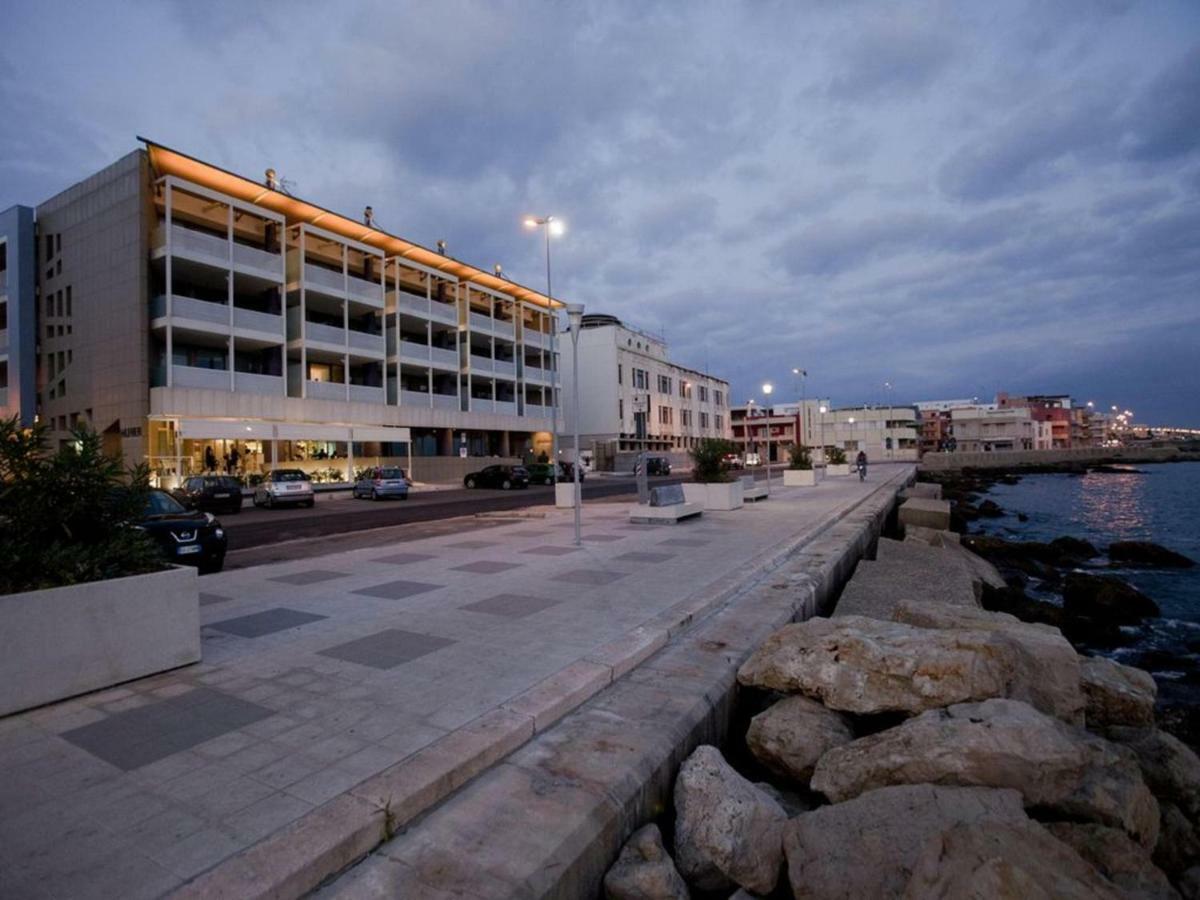 Minzoni Gallipoli Sul Mare E 130 Mt Dal Centro Екстериор снимка